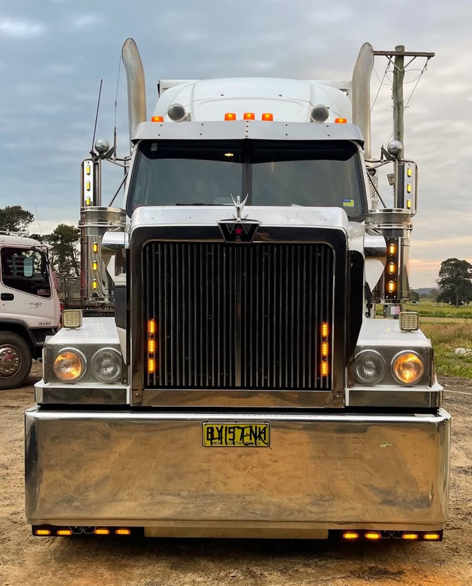 Heavy vehicle electrical service